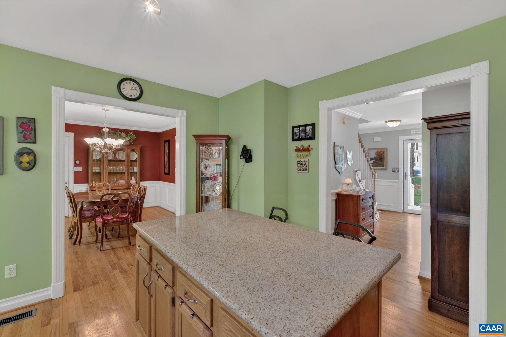 296 JEFFERSON DR