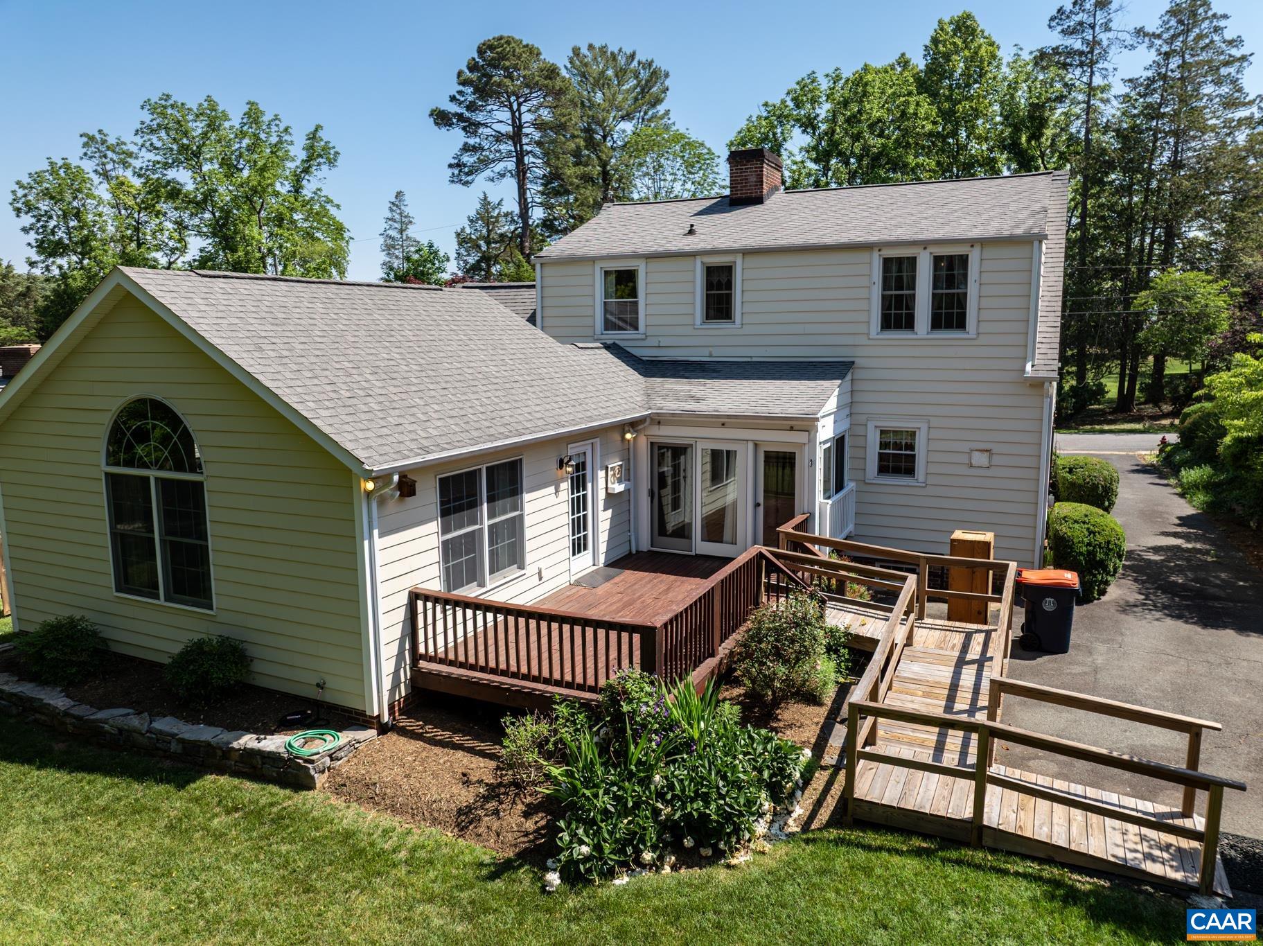 172 LANDON LN