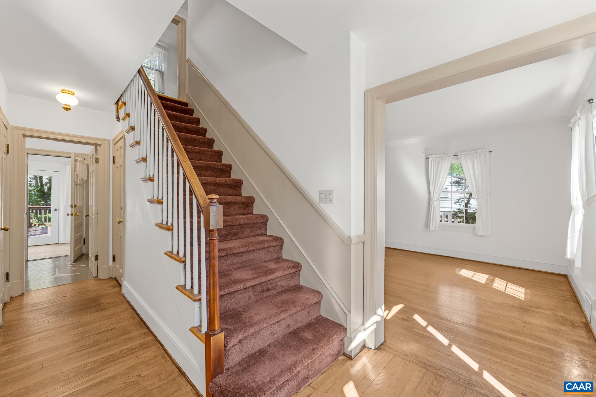 172 LANDON LN