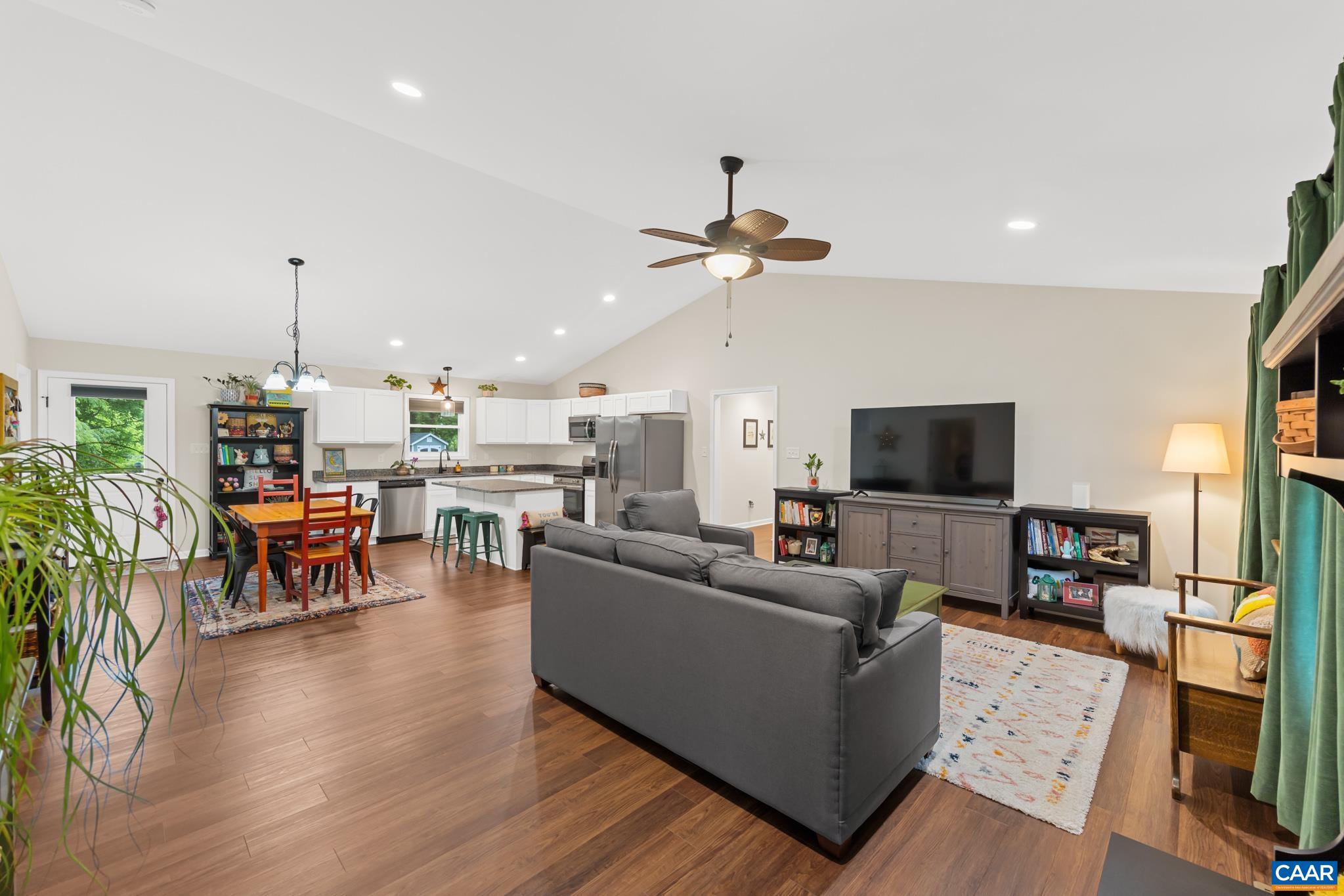 160 RED HILL RD
