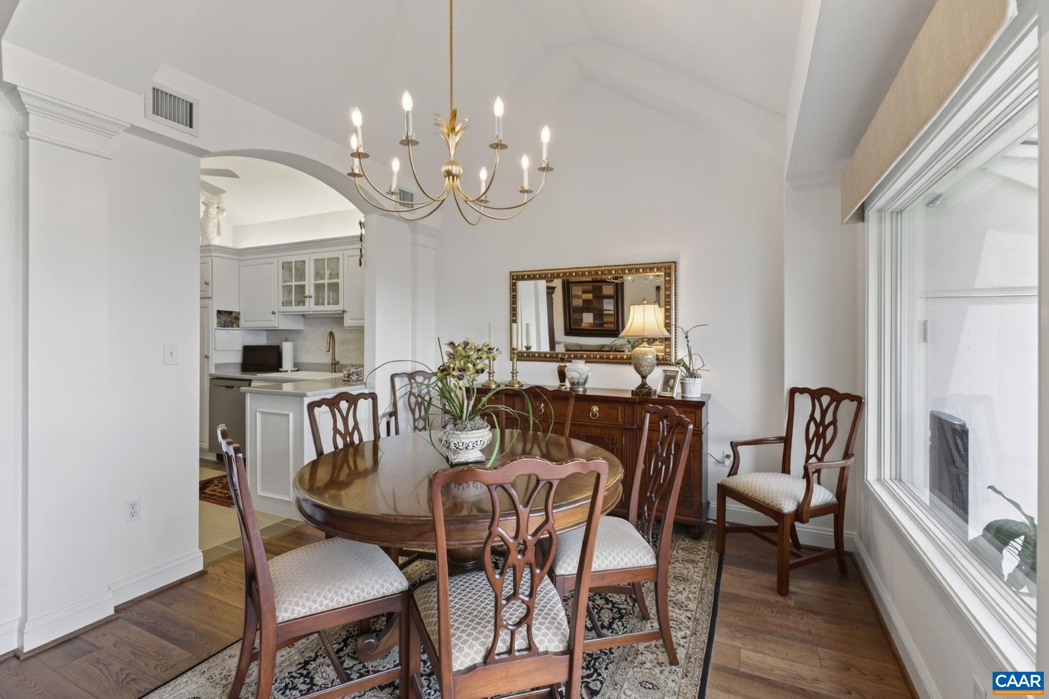 500 CRESTWOOD DR Unit: 1606