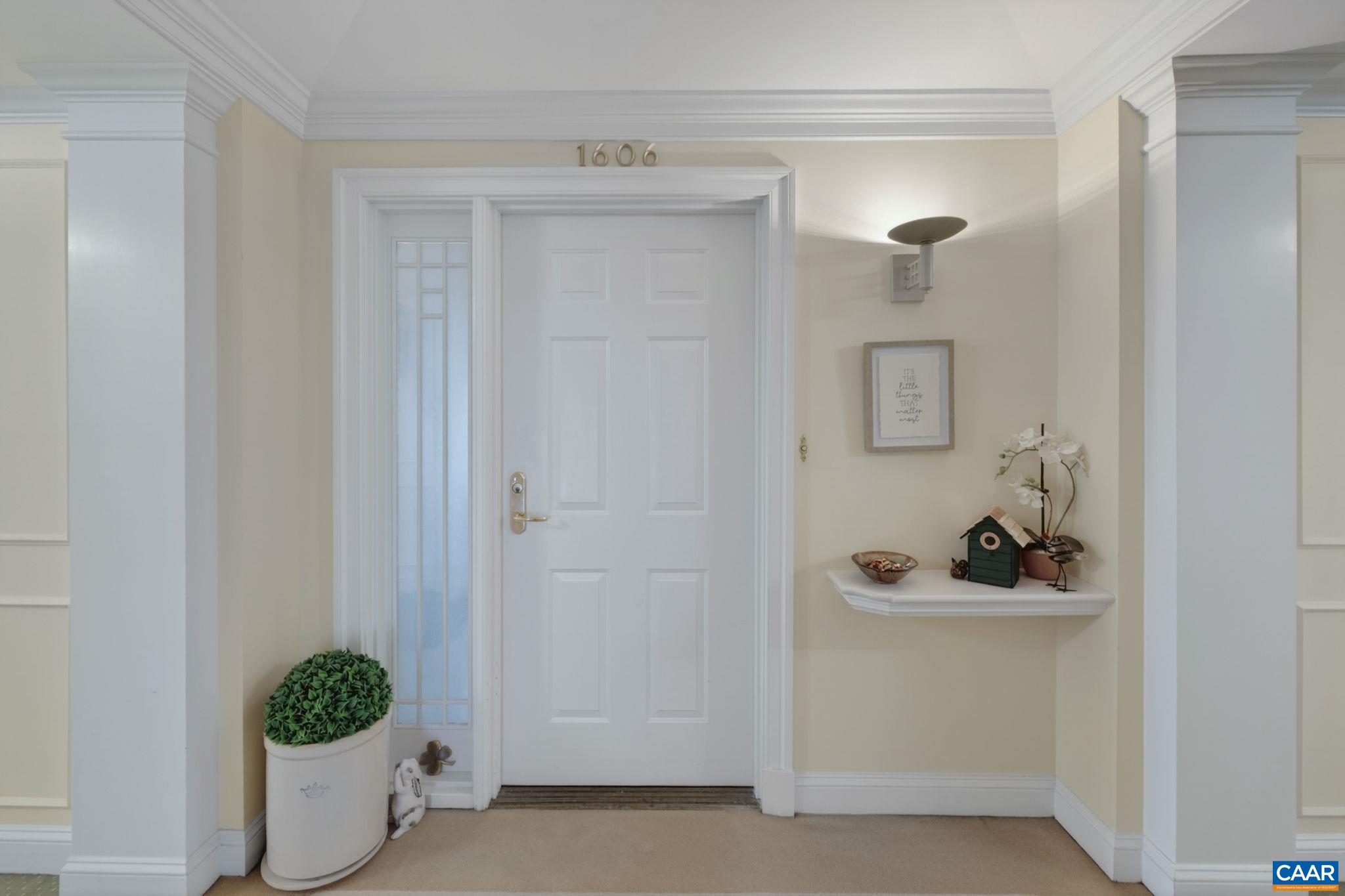 500 CRESTWOOD DR Unit: 1606