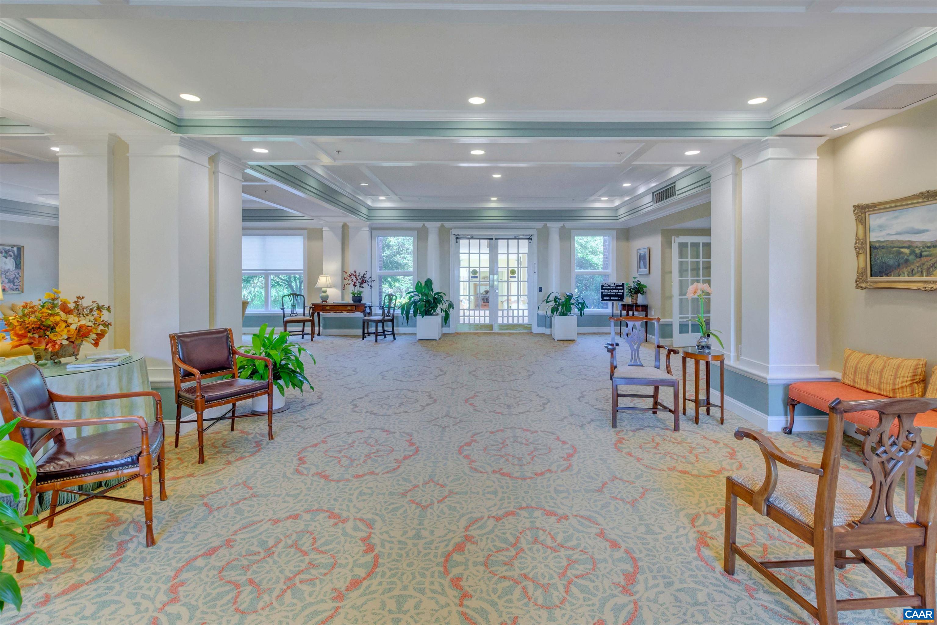500 CRESTWOOD DR Unit: 1606