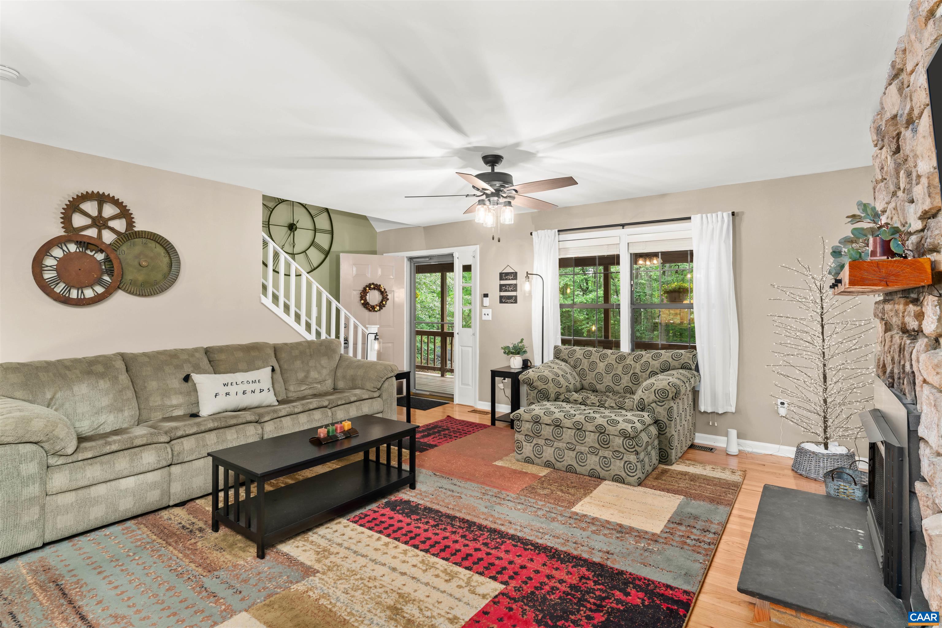 116 LAKEWOOD DR