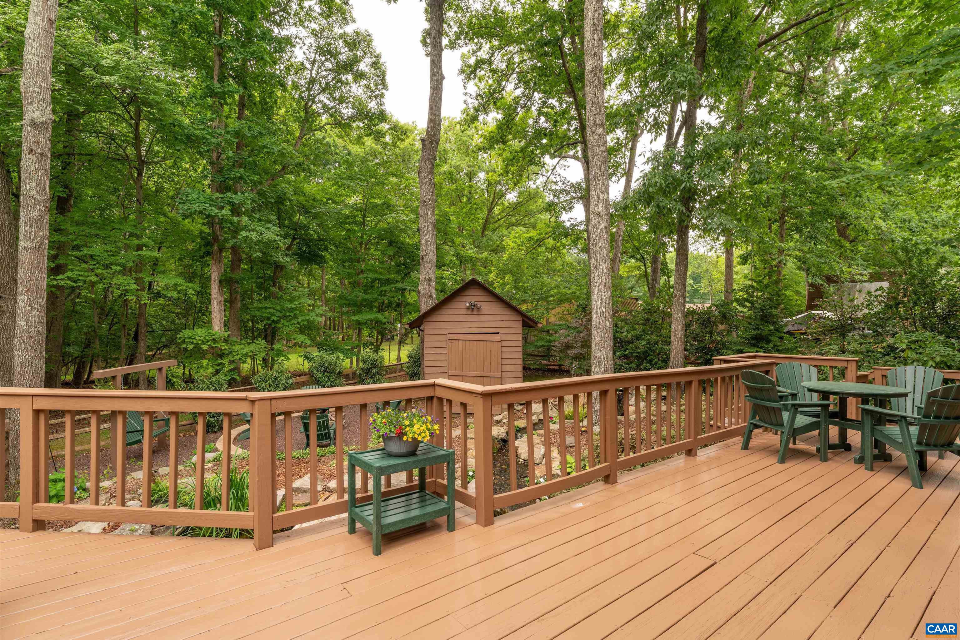 116 LAKEWOOD DR