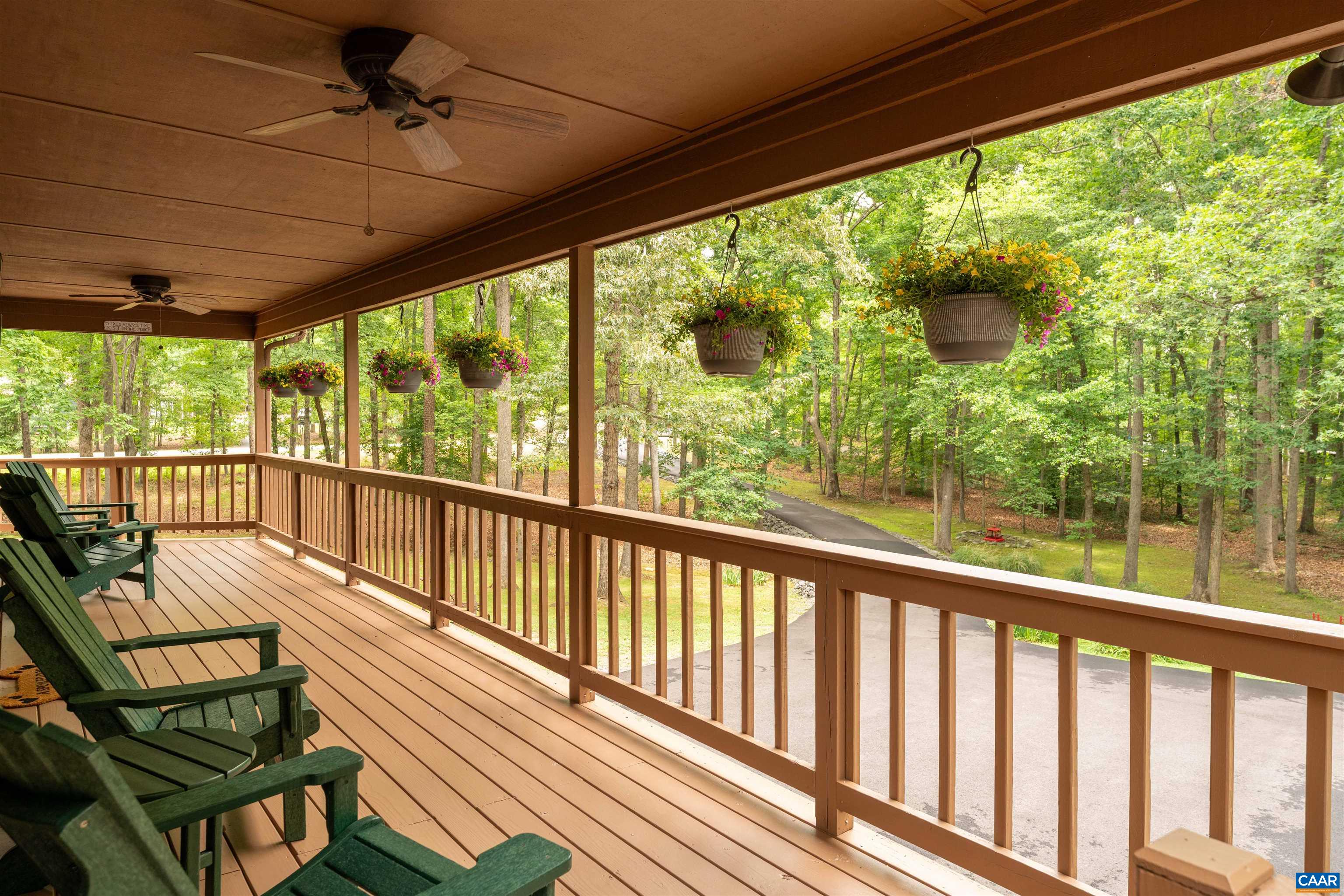 116 LAKEWOOD DR