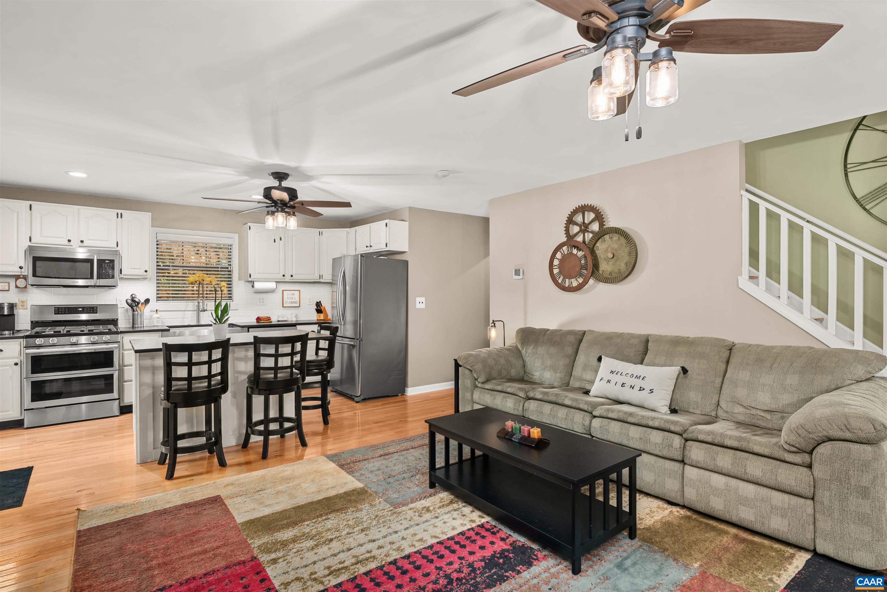 116 LAKEWOOD DR