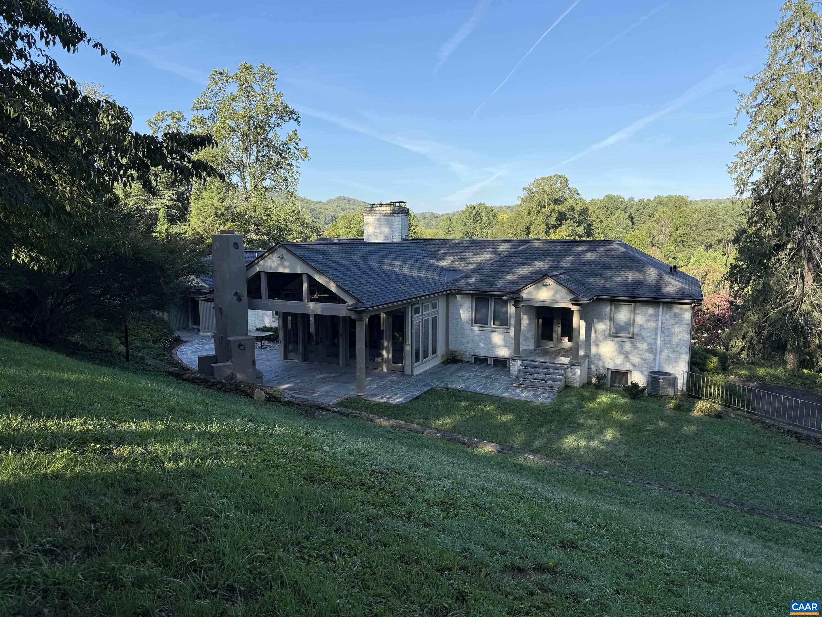 43 CANTERBURY RD