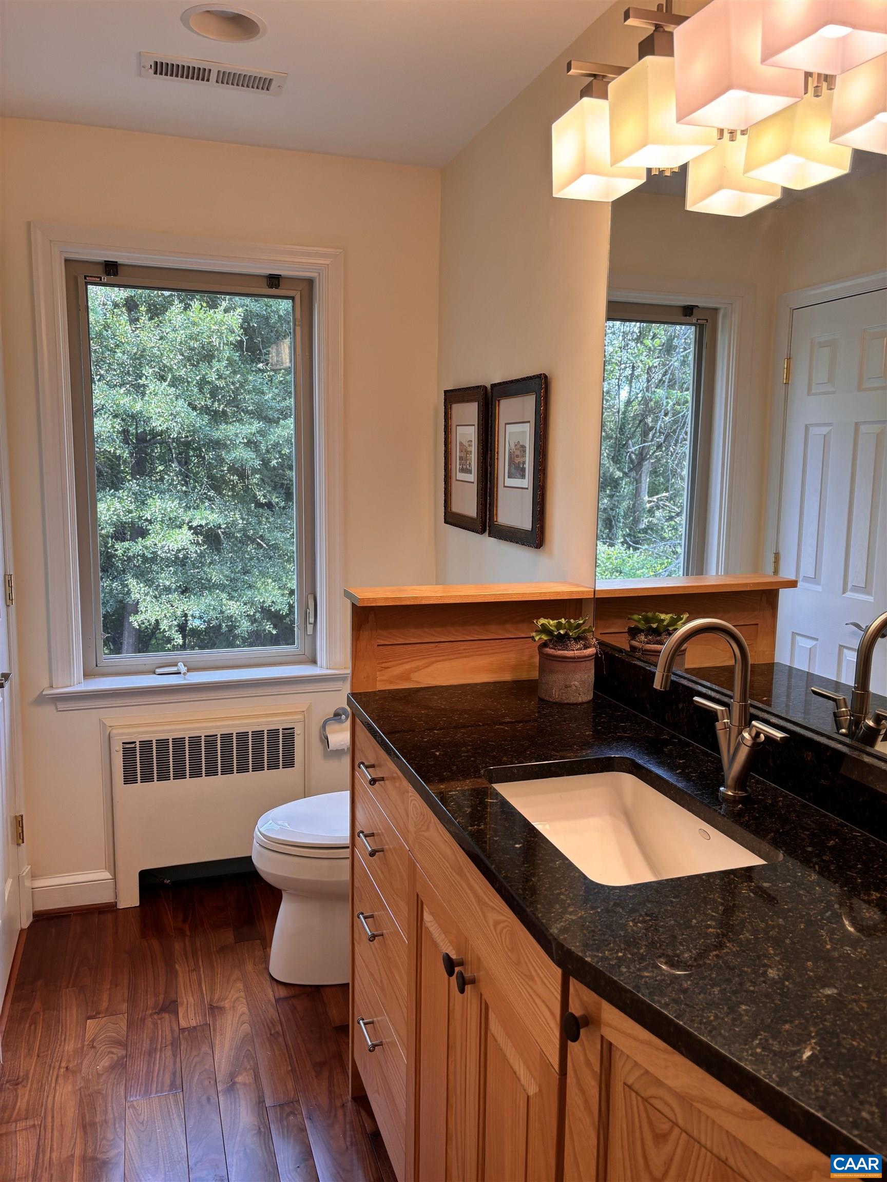 43 CANTERBURY RD