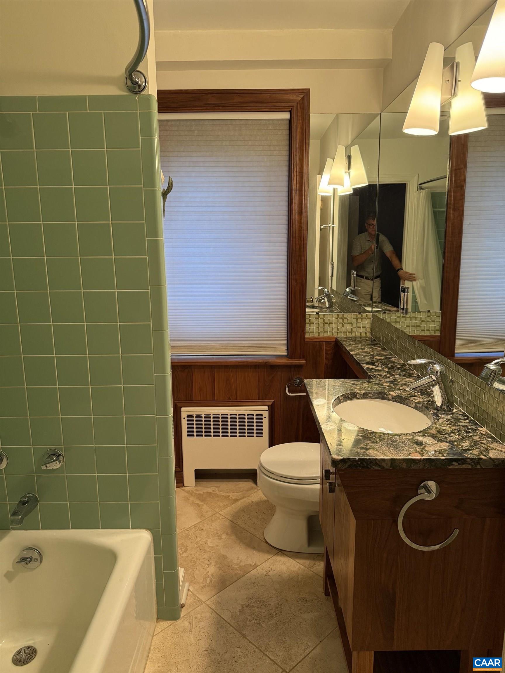 43 CANTERBURY RD