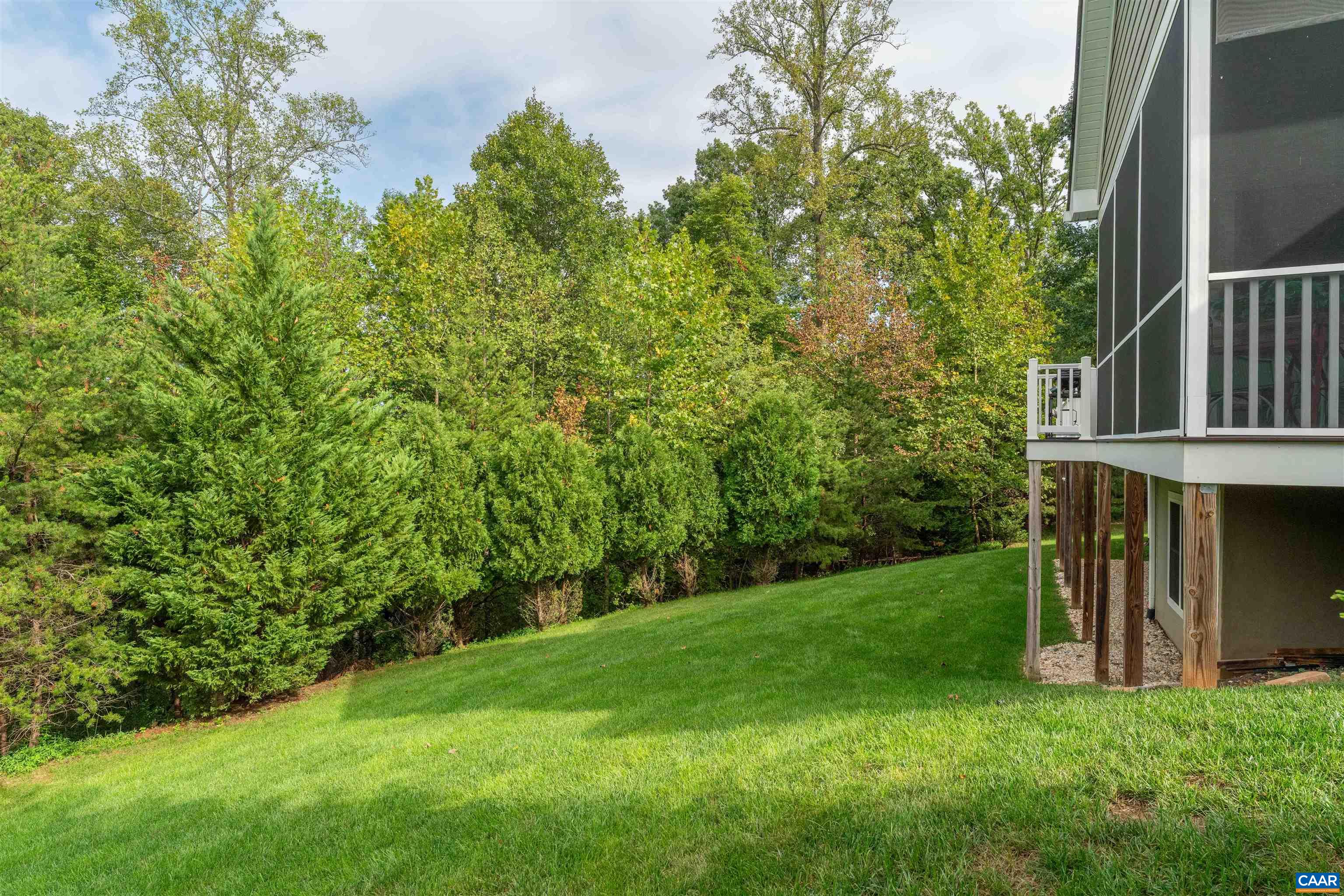 1729 HYLAND CREEK CIR