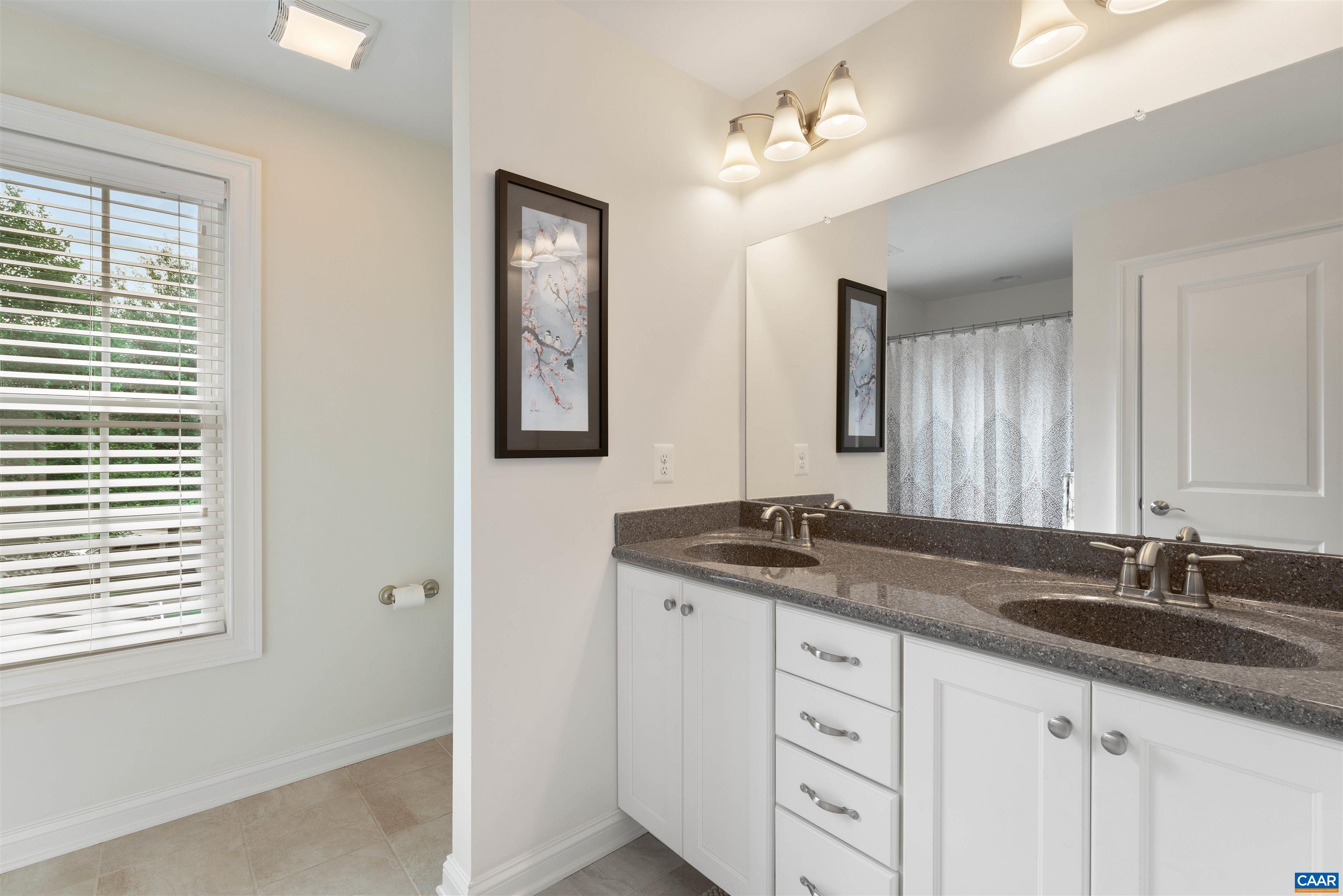 1729 HYLAND CREEK CIR