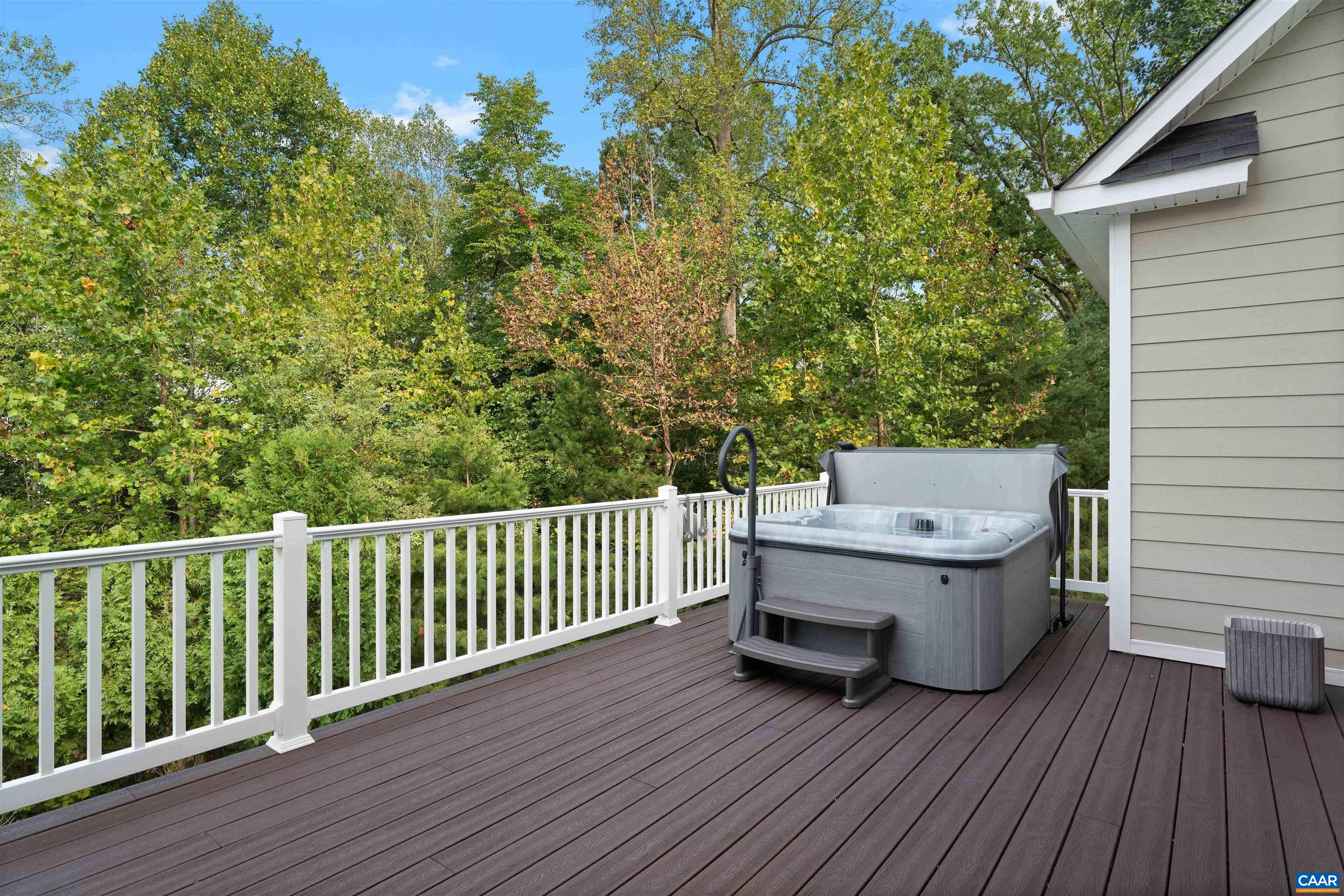 1729 HYLAND CREEK CIR