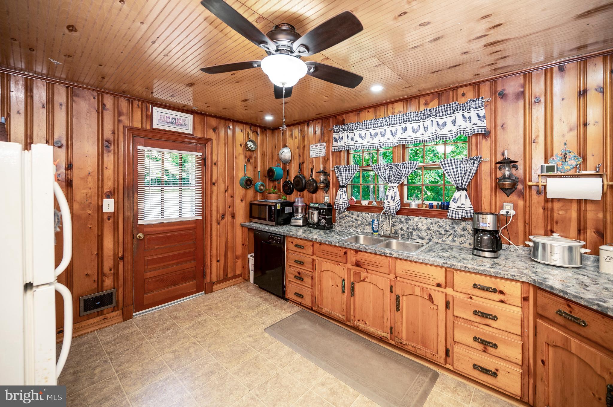 2927 TATUMS SCHOOL ROAD