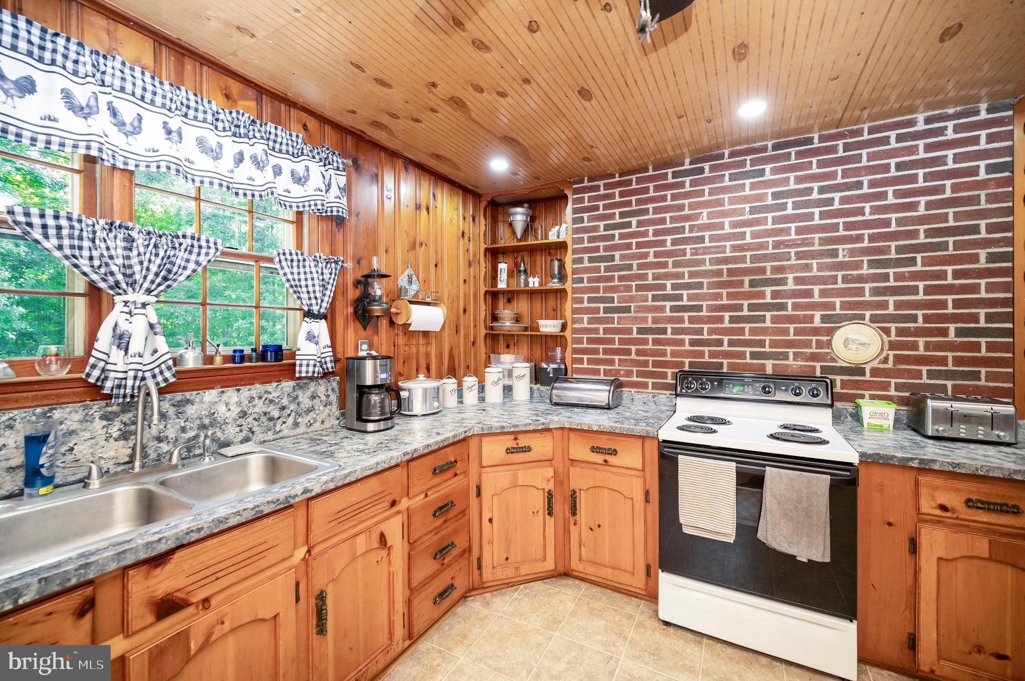 2927 TATUMS SCHOOL ROAD