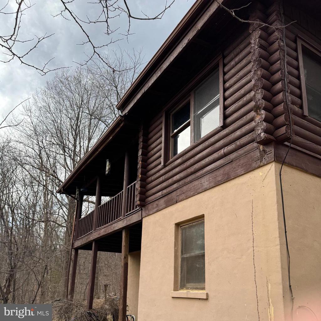 68 CHIMNEY HOLLOW RD