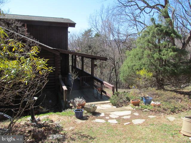 68 CHIMNEY HOLLOW RD