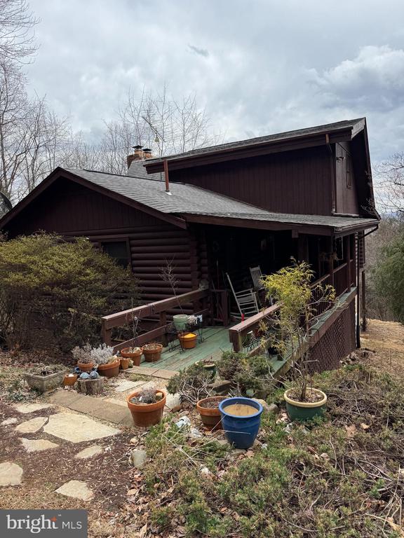 68 CHIMNEY HOLLOW RD