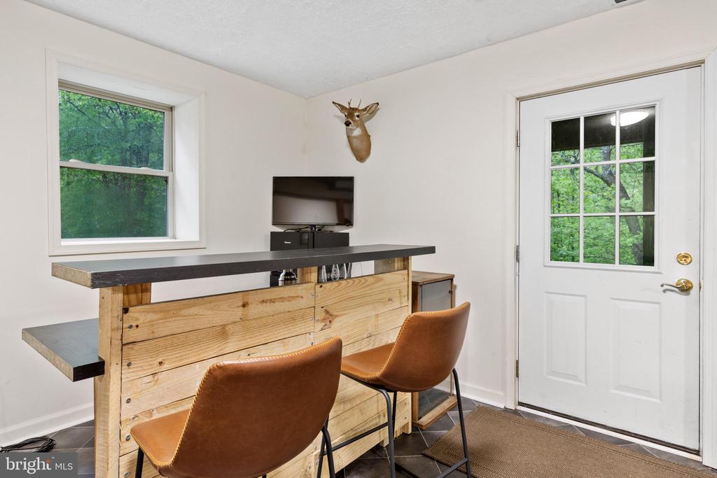 468 GEORGE JAMES LOOP