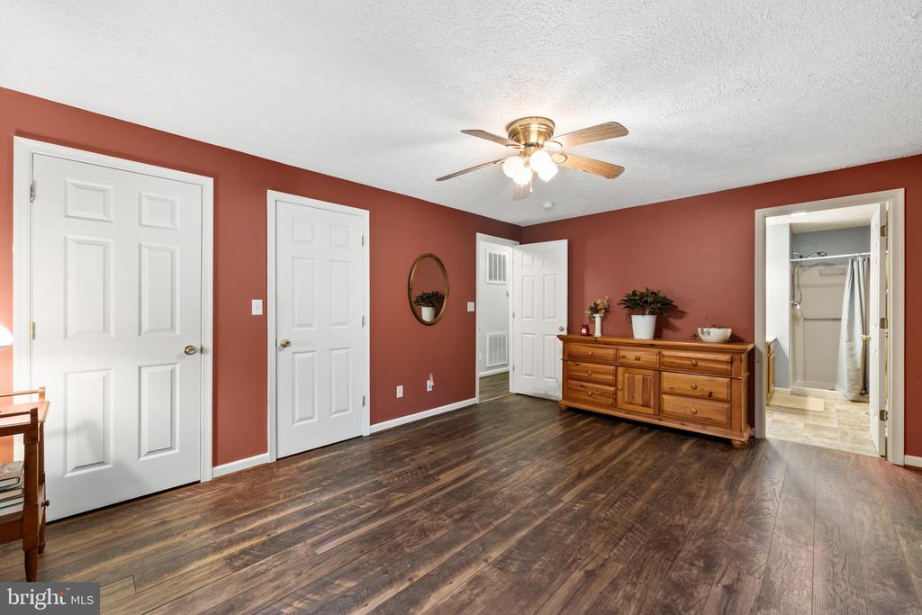 468 GEORGE JAMES LOOP
