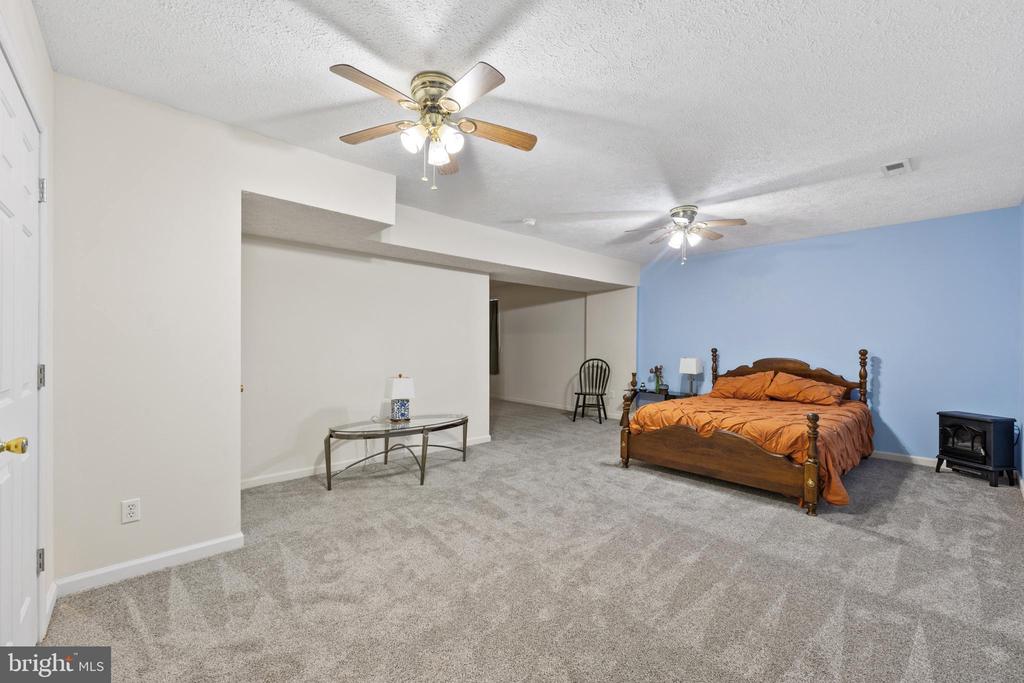 468 GEORGE JAMES LOOP