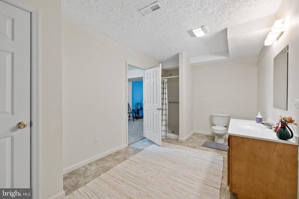 468 GEORGE JAMES LOOP