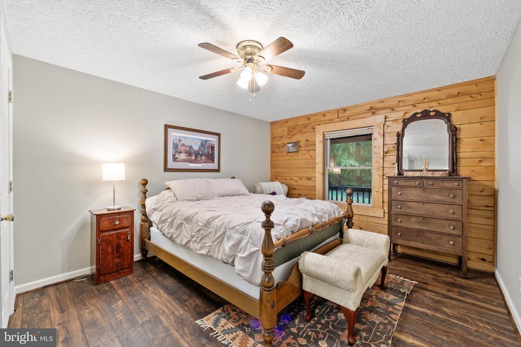 468 GEORGE JAMES LOOP