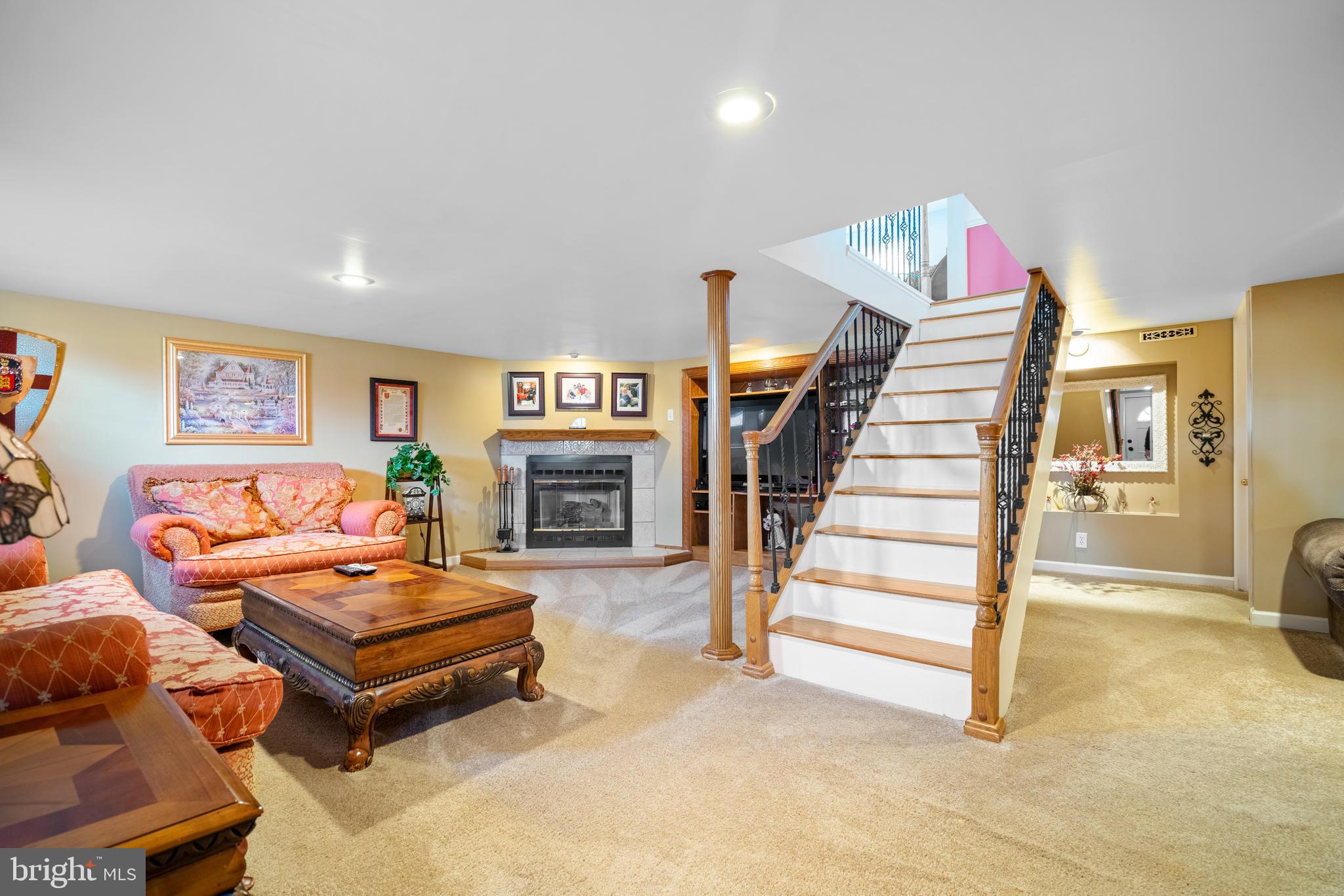 24533 LAFAYETTE DRIVE