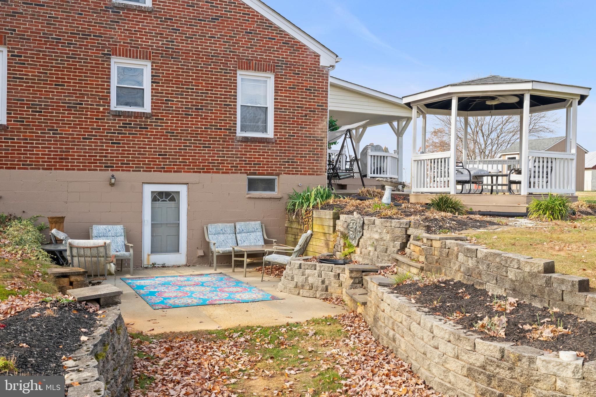 24533 LAFAYETTE DRIVE