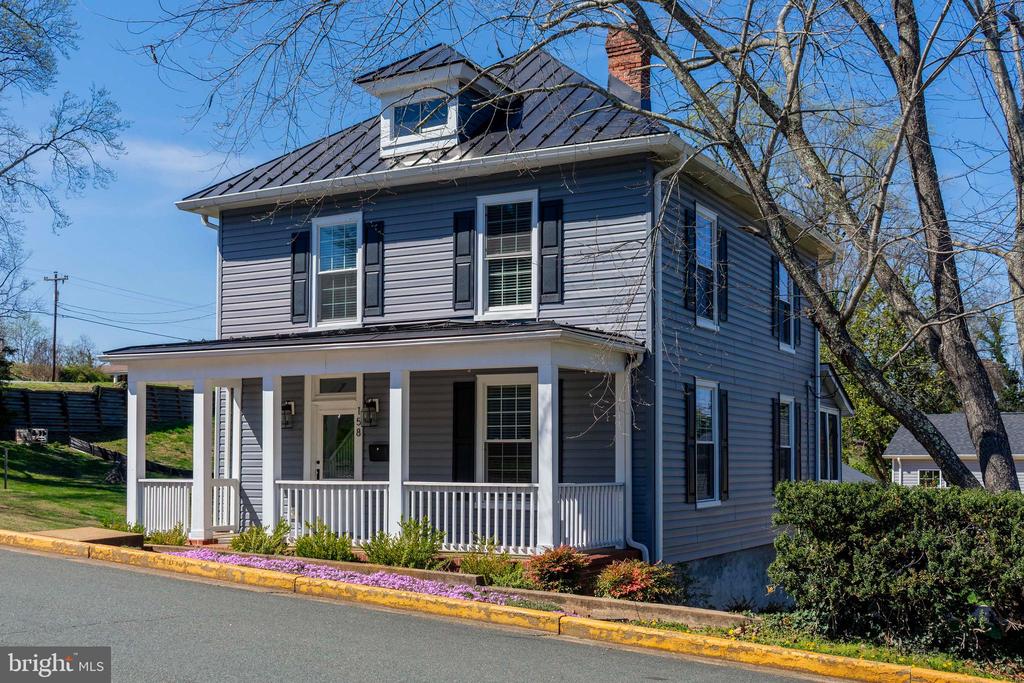 158 PELISO AVE