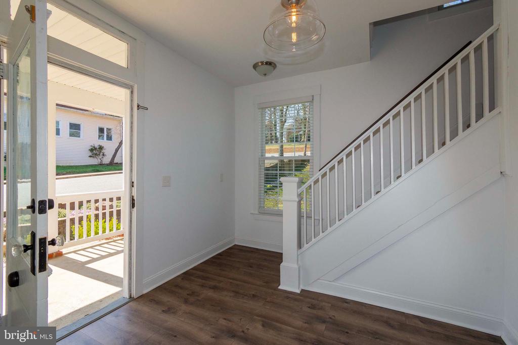 158 PELISO AVE