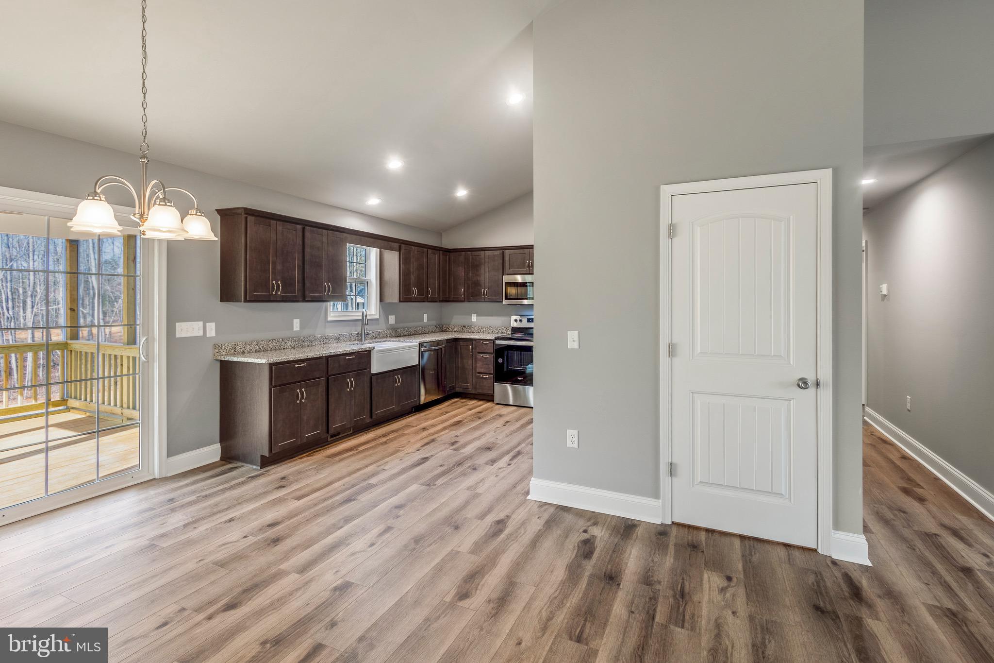 27046 SUNNYSIDE RD