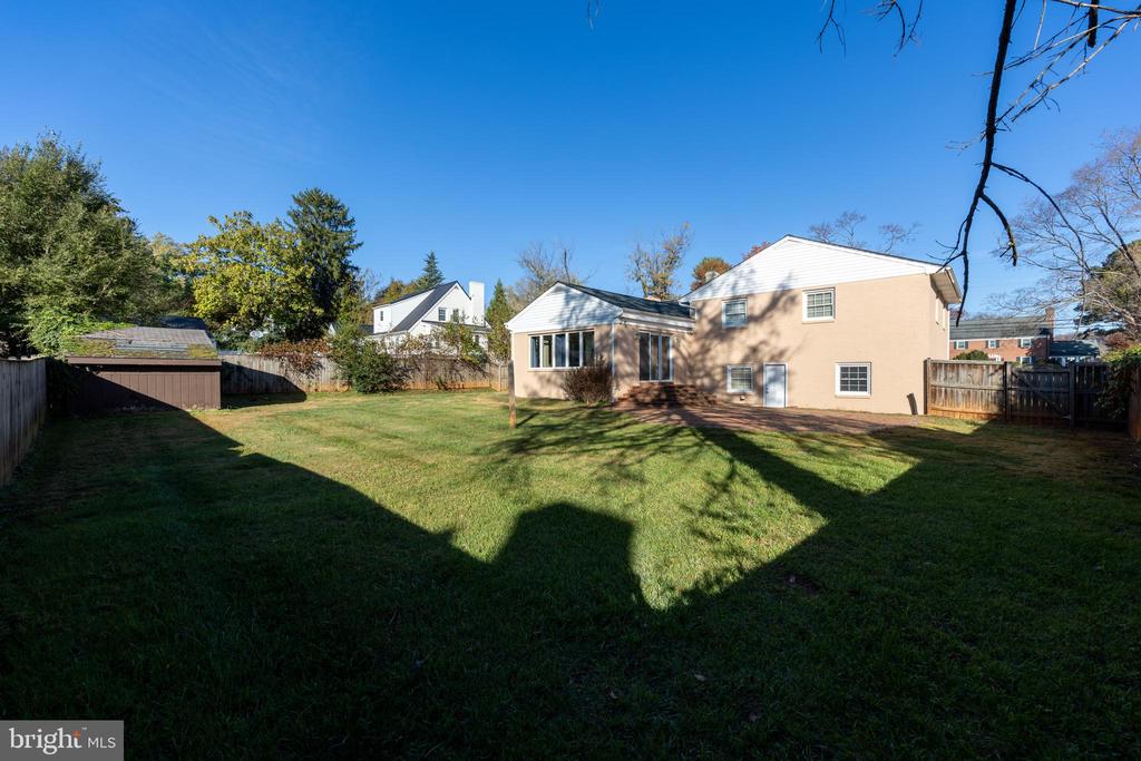 396 E MAIN ST