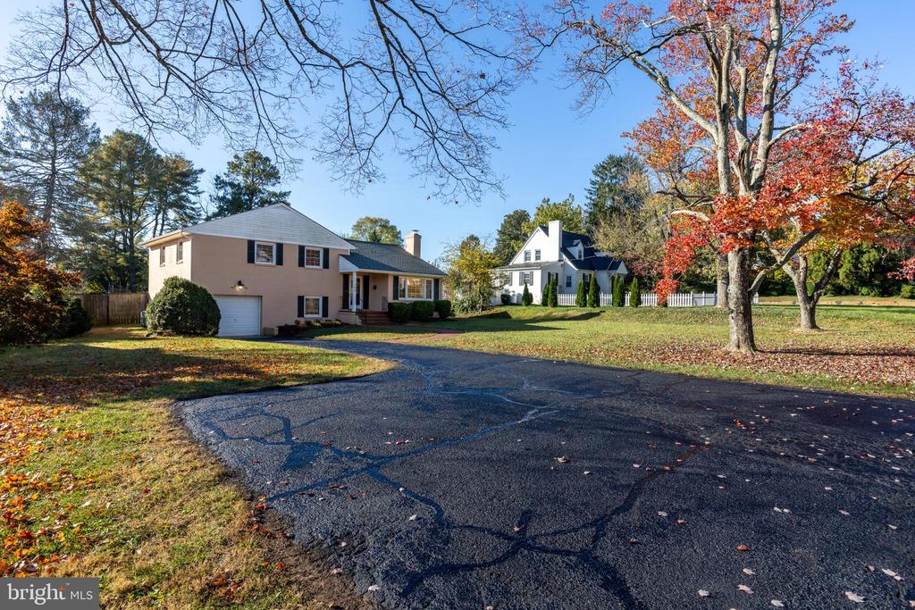 396 E MAIN ST
