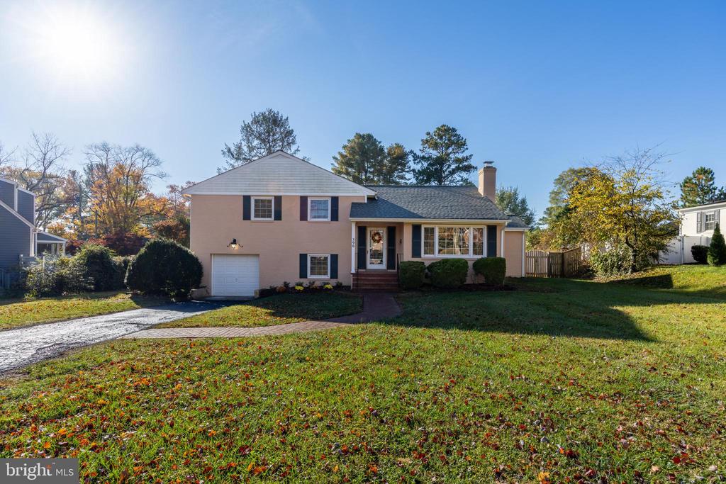 396 E MAIN ST