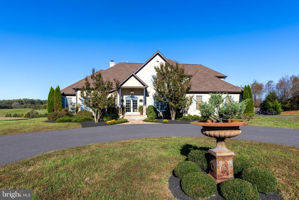 8256 RAPIDAN RD