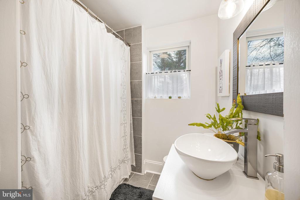 14178 PROMISE WAY LN