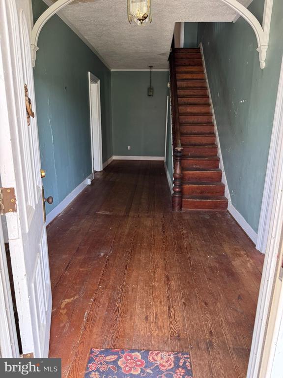 181 N ALMOND