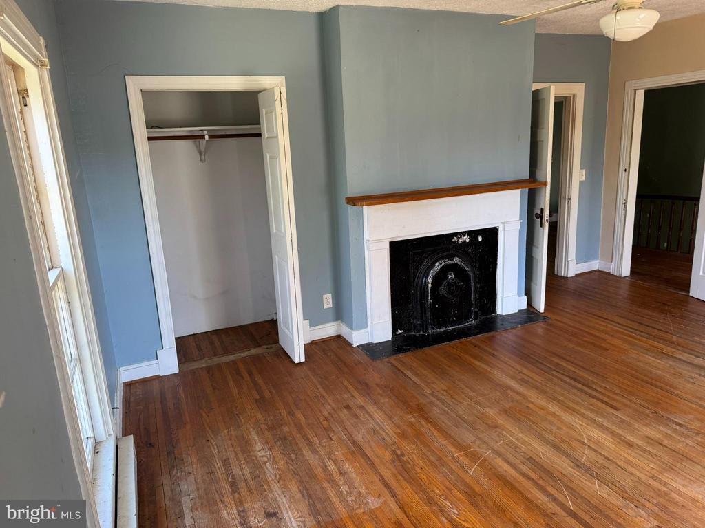 181 N ALMOND