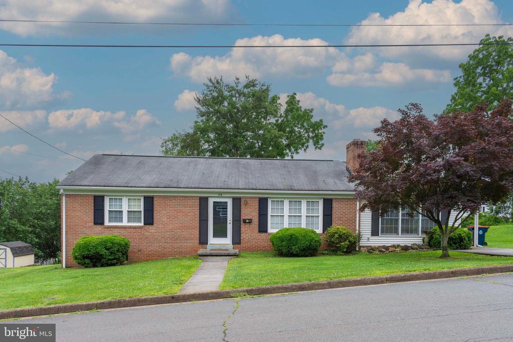 316 MIMOSA LN