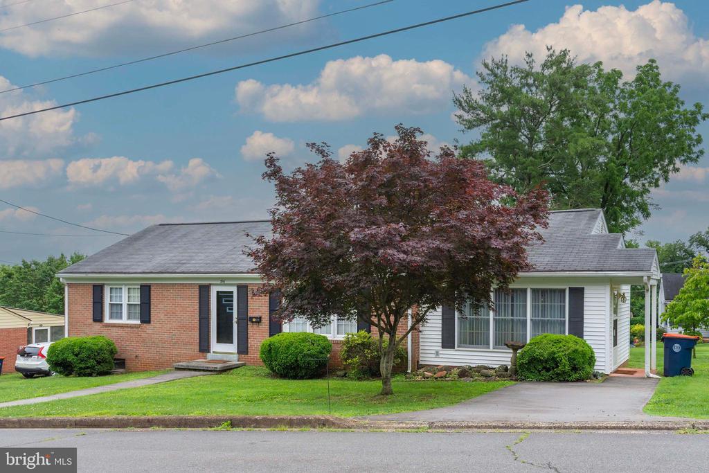 316 MIMOSA LN