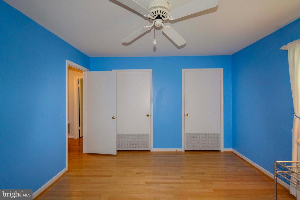 316 MIMOSA LN