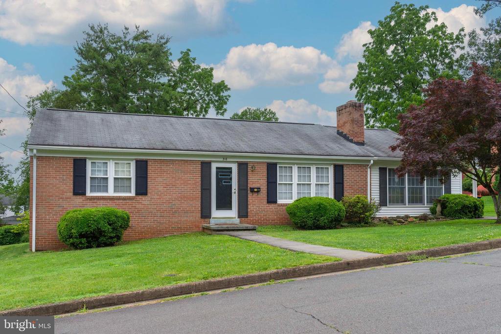 316 MIMOSA LN