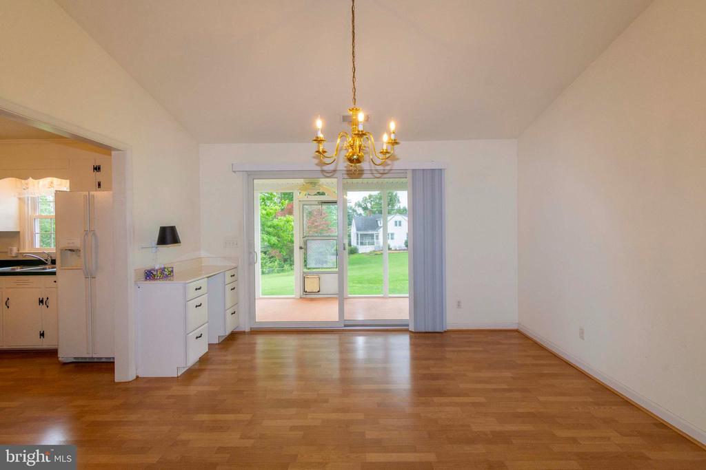 316 MIMOSA LN