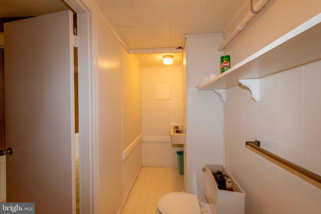 316 MIMOSA LN