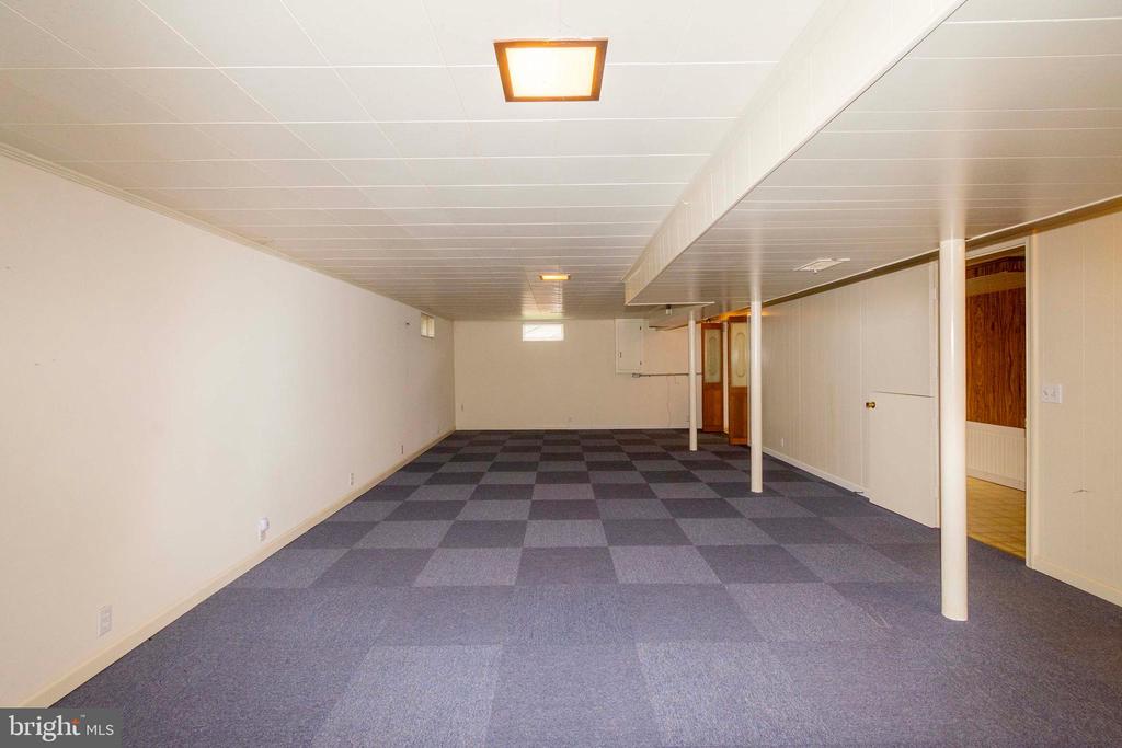 316 MIMOSA LN
