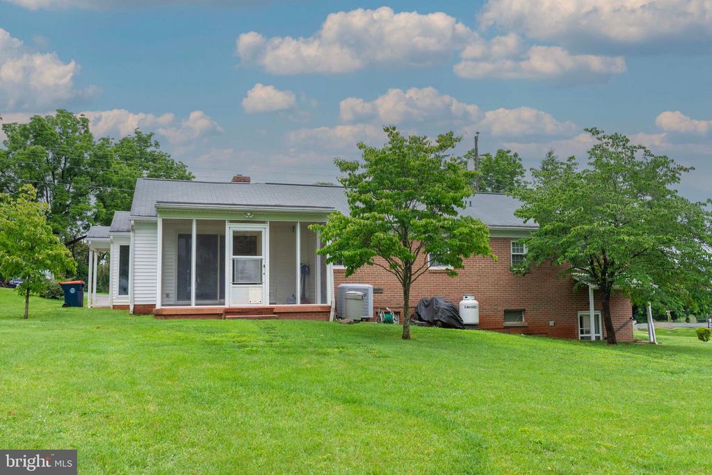 316 MIMOSA LN
