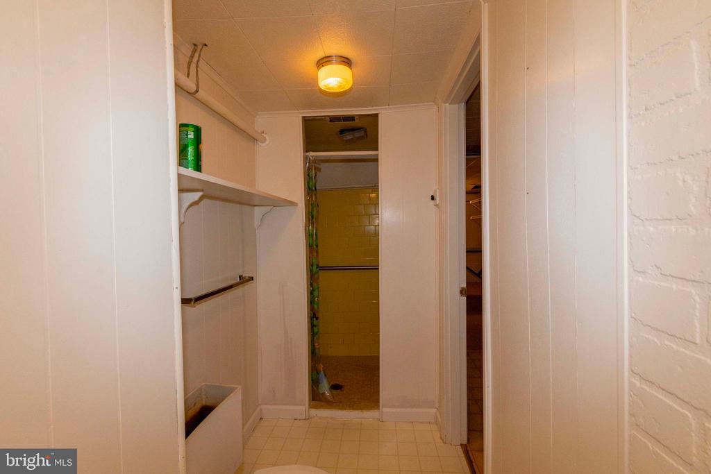 316 MIMOSA LN