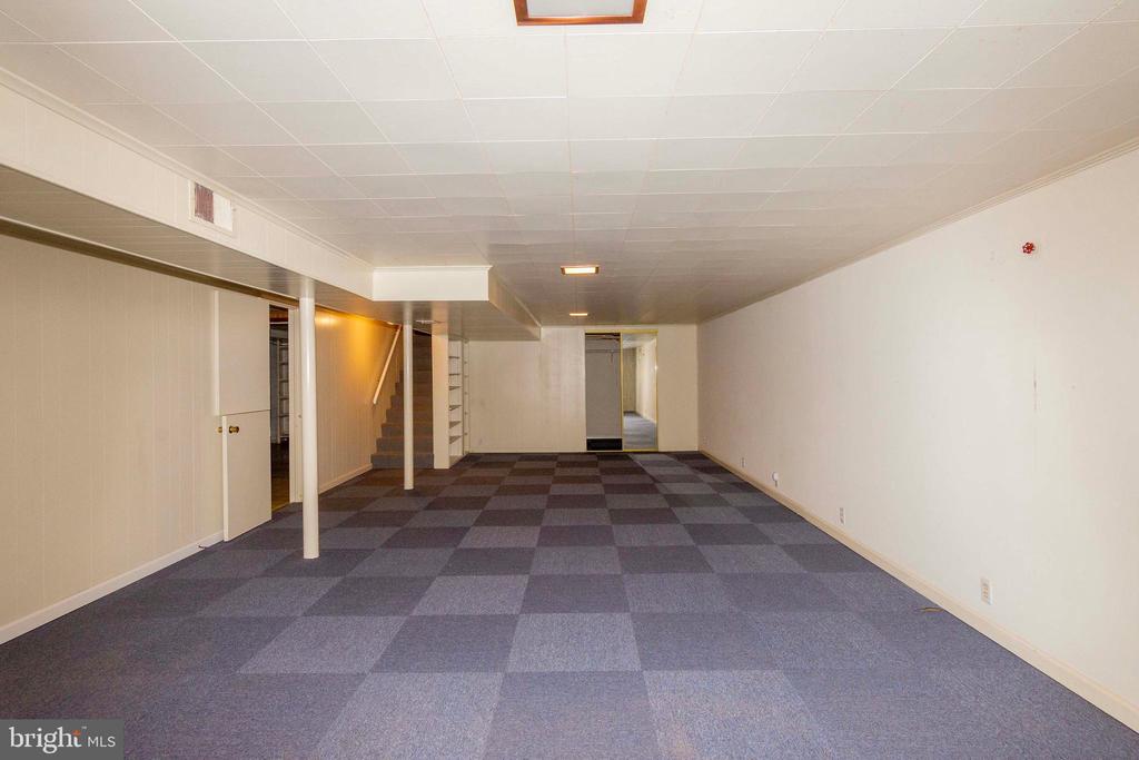 316 MIMOSA LN