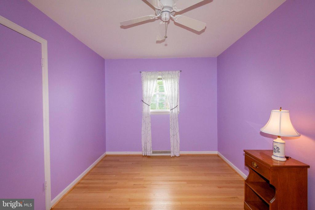 316 MIMOSA LN